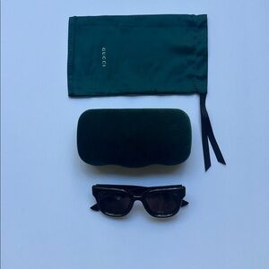 Gucci Dark Tortoise Shell Sunglasses with Green Case and Pouch. NEW!